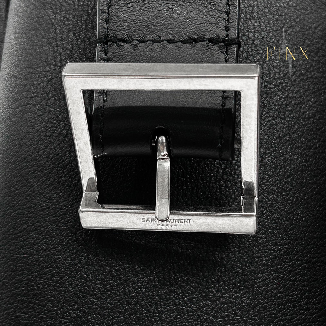 Saint Laurent LARGE LE 5 A 7 Protective Kit