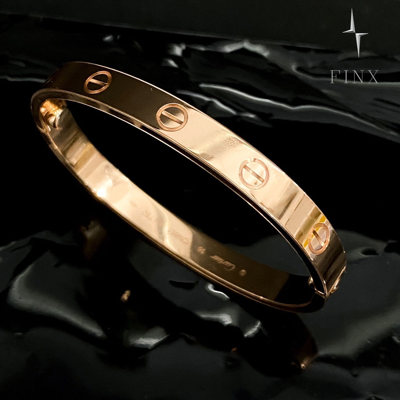 ชุดป้องกันสร้อยข้อมือ Cartier Love