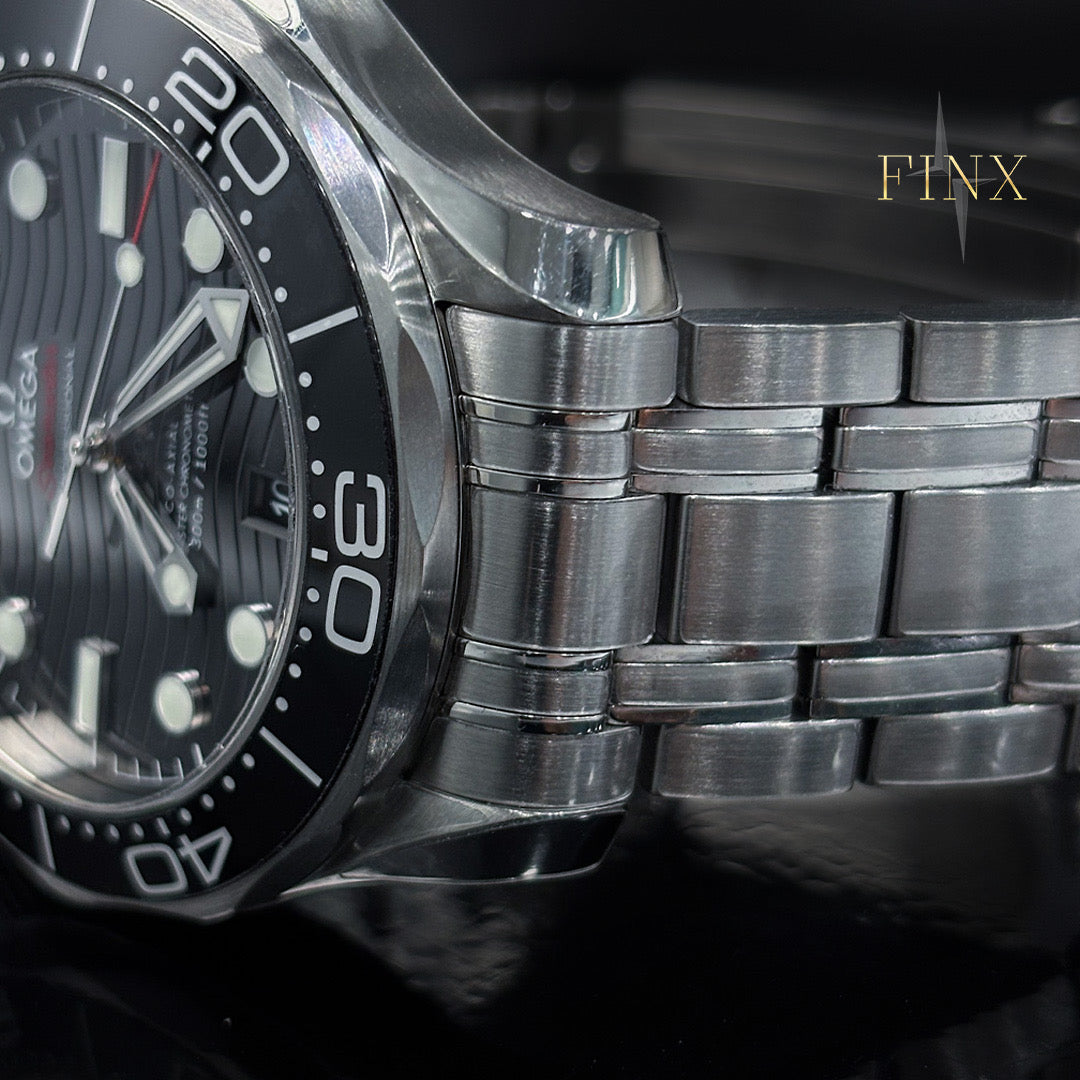 Omega Seamaster Diver 300 M 210.30.42.20.01 Protective Kit