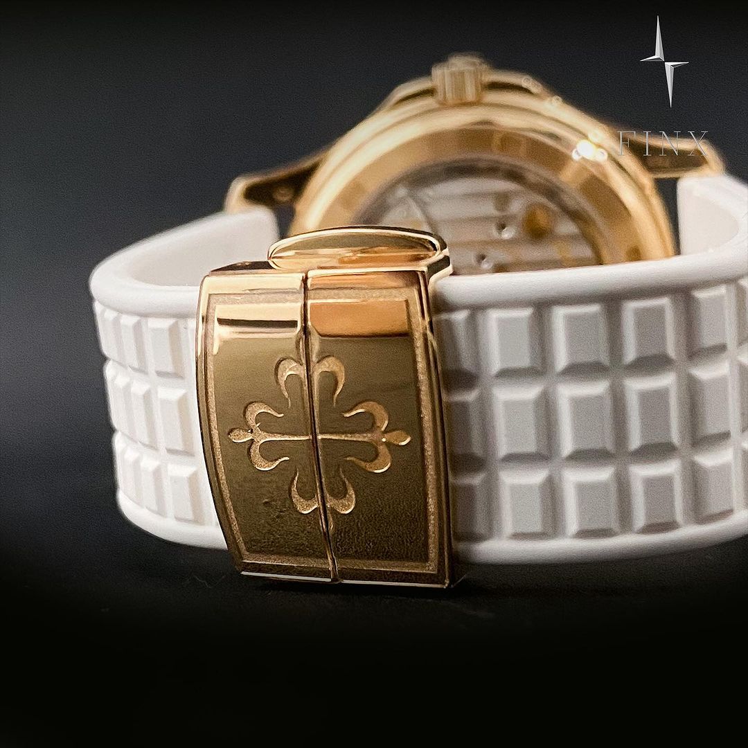 ชุดฟิล์มกันรอย Patek Philippe Aquanaut 5068-010