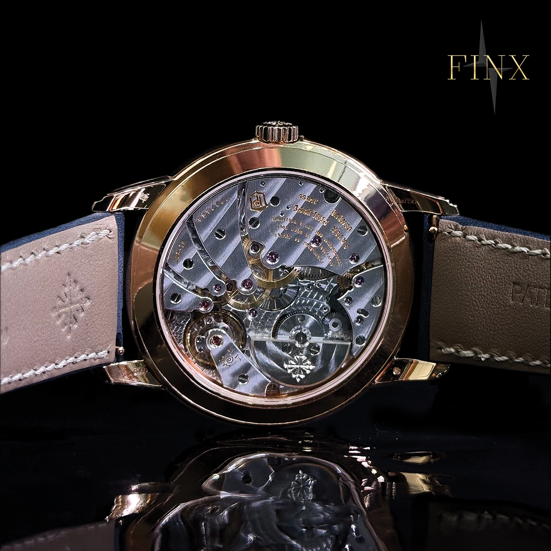 ชุดป้องกัน PATEK PHILIPPE Calatrava Travel Time 5224R-001