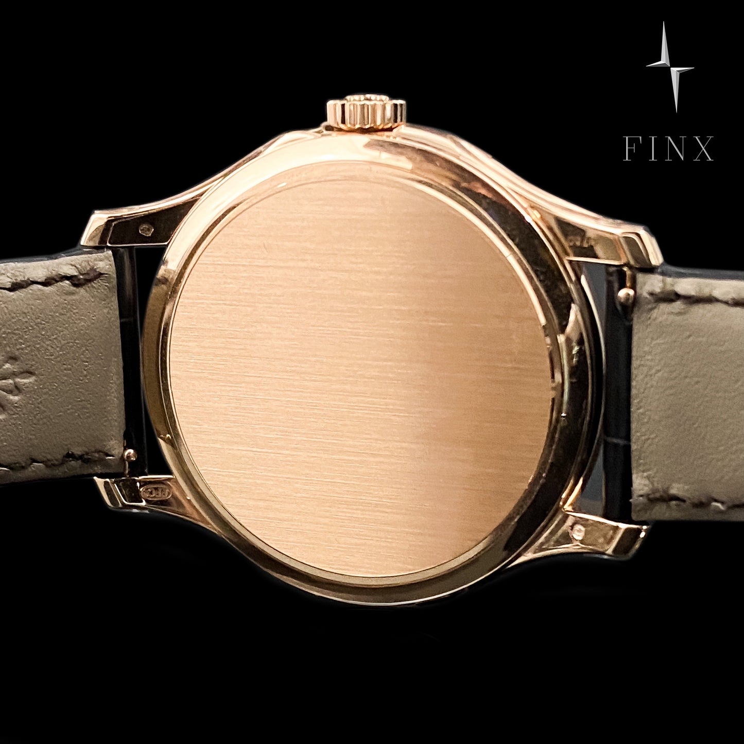 ชุดป้องกัน Patek Philippe Calatrava 5227R-001