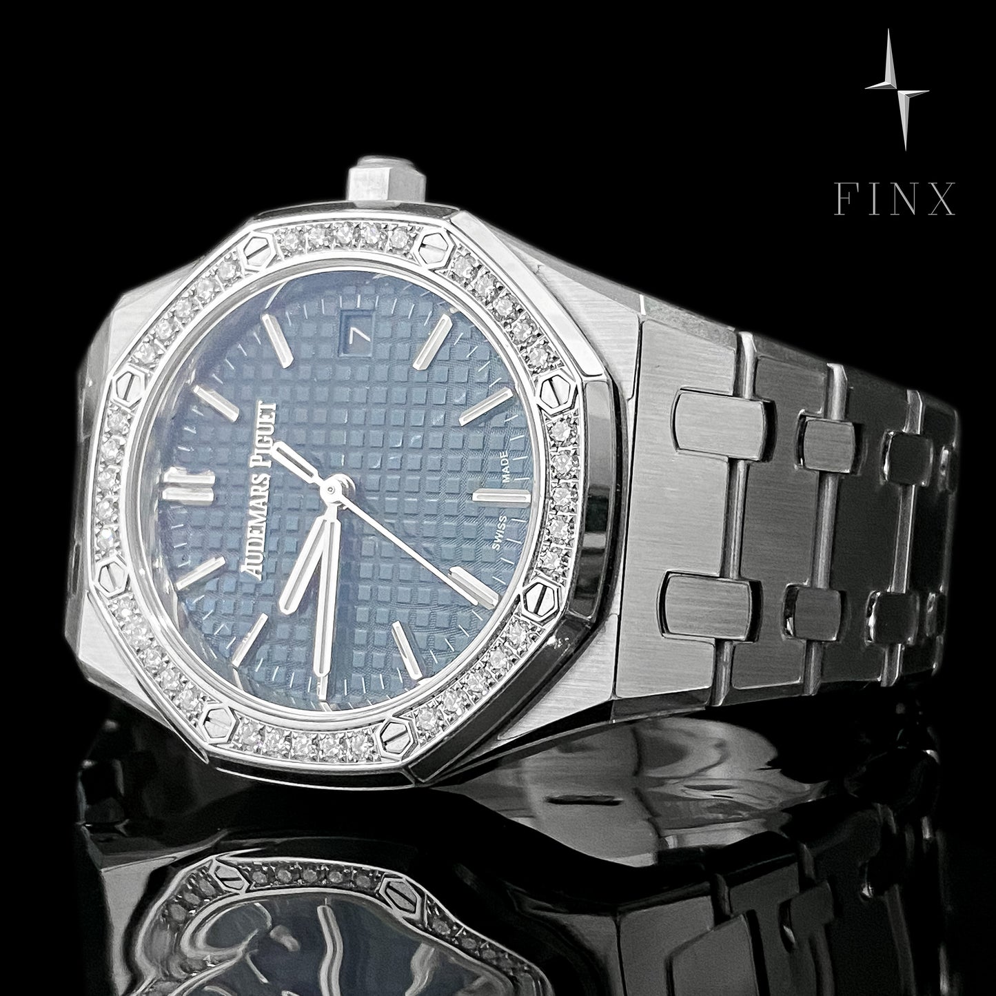 Audemars Piguet Royal Oak Selfwinding "50th Anniversary" 77451ST.ZZ.1361ST.04 ชุดฟิล์มกันรอย