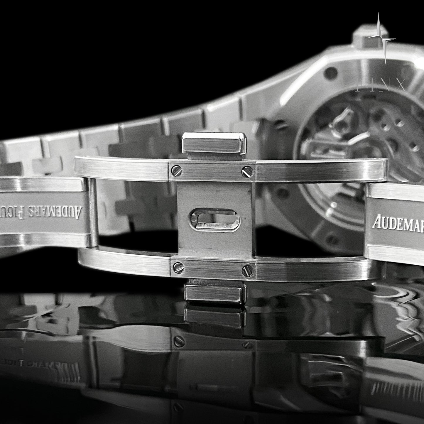 Audemars Piguet Royal Oak Selfwinding "50th Anniversary" 77451ST.ZZ.1361ST.04 ชุดฟิล์มกันรอย
