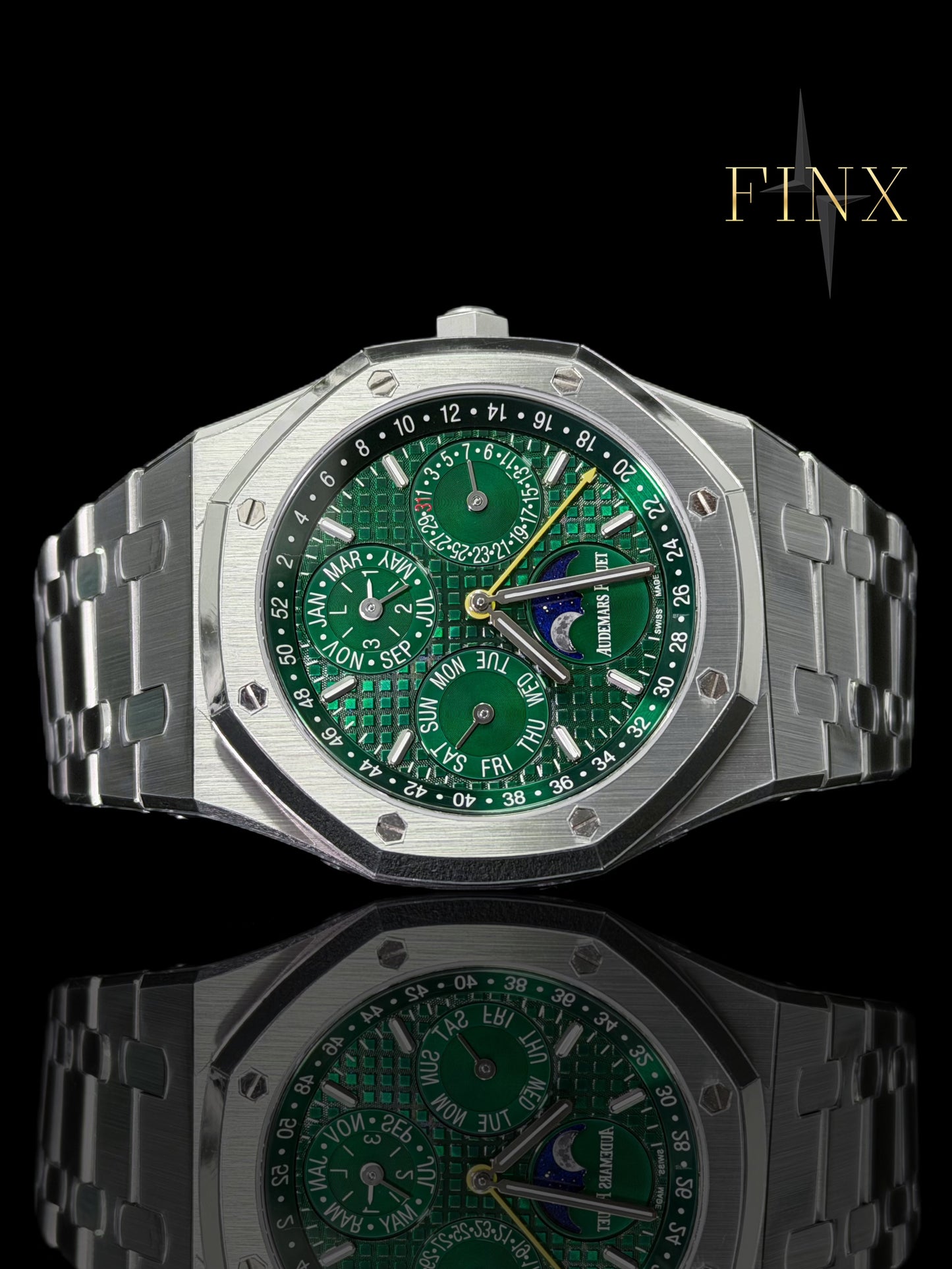 Audemars Piguet Royal Oak green dial protection film