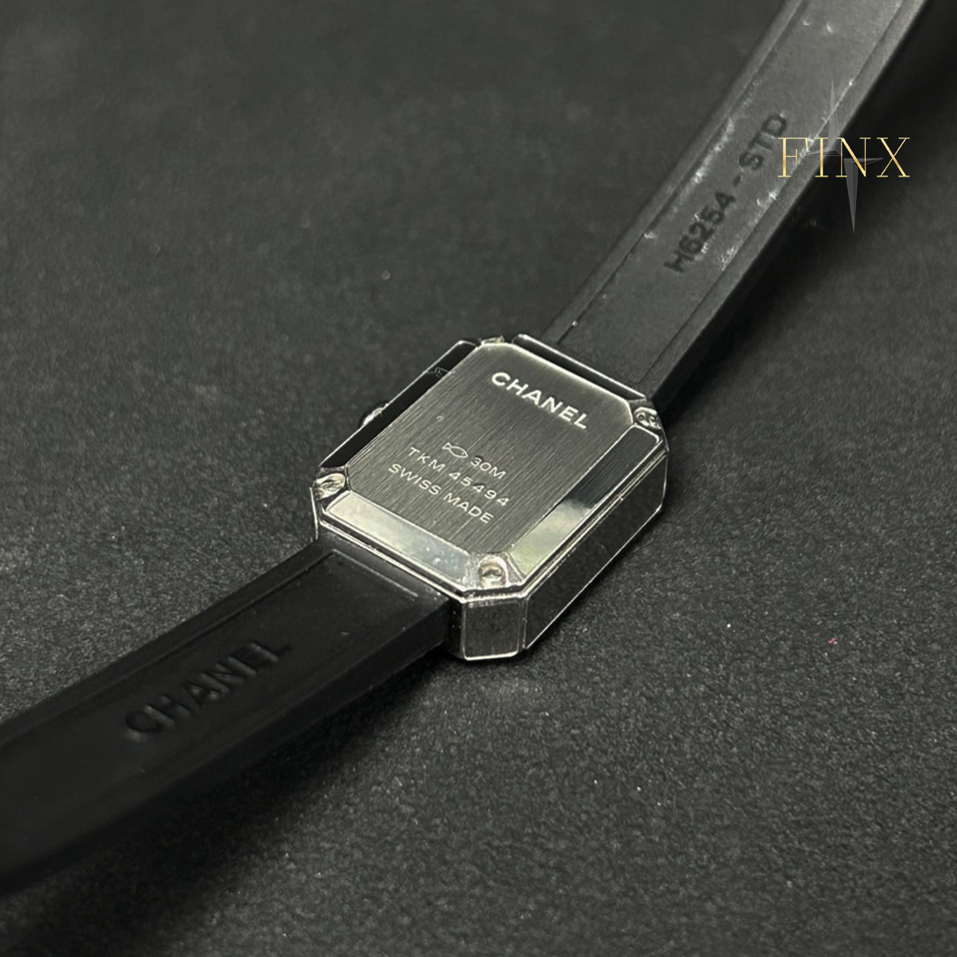 CHANEL Premiere H7942 side profile