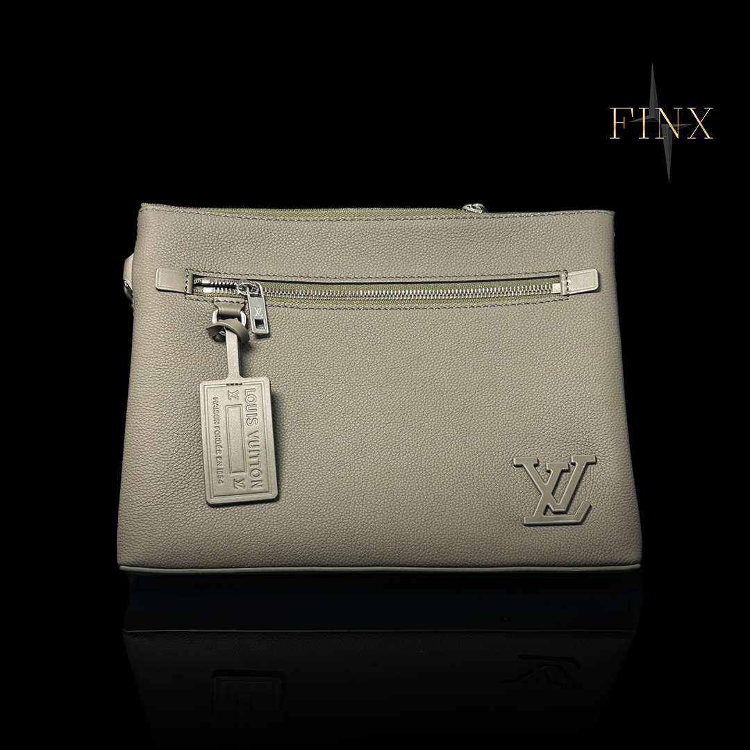 Louis Vuitton Takeoff Pouch Protective Kit