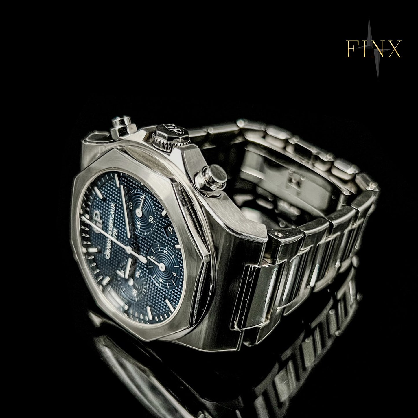 Girard Perregaux Laureato Chronograph 42mm Blue Dial 81020-11-431-11A Protective Kit